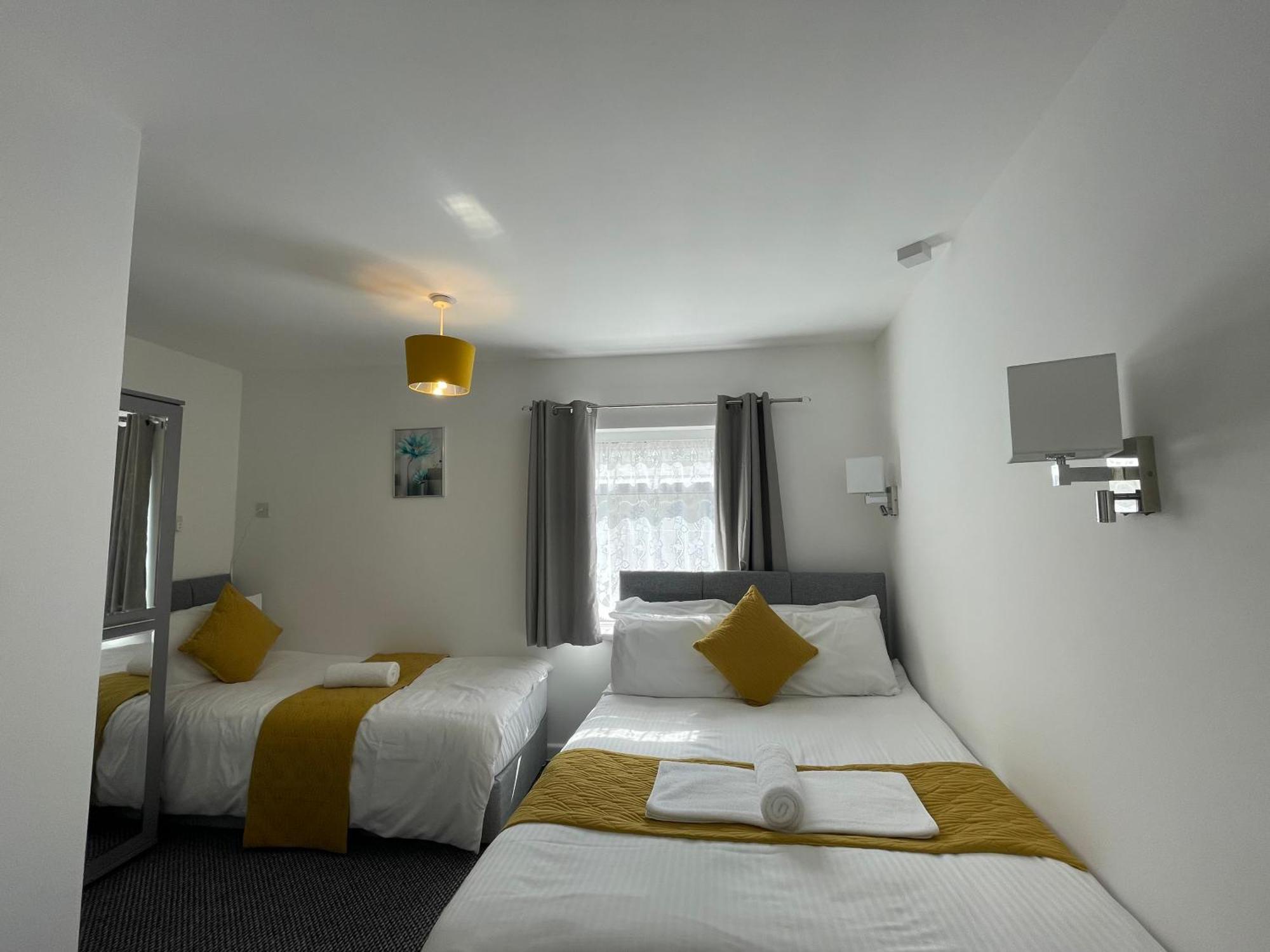 Station House Plymouth Hotel Ngoại thất bức ảnh